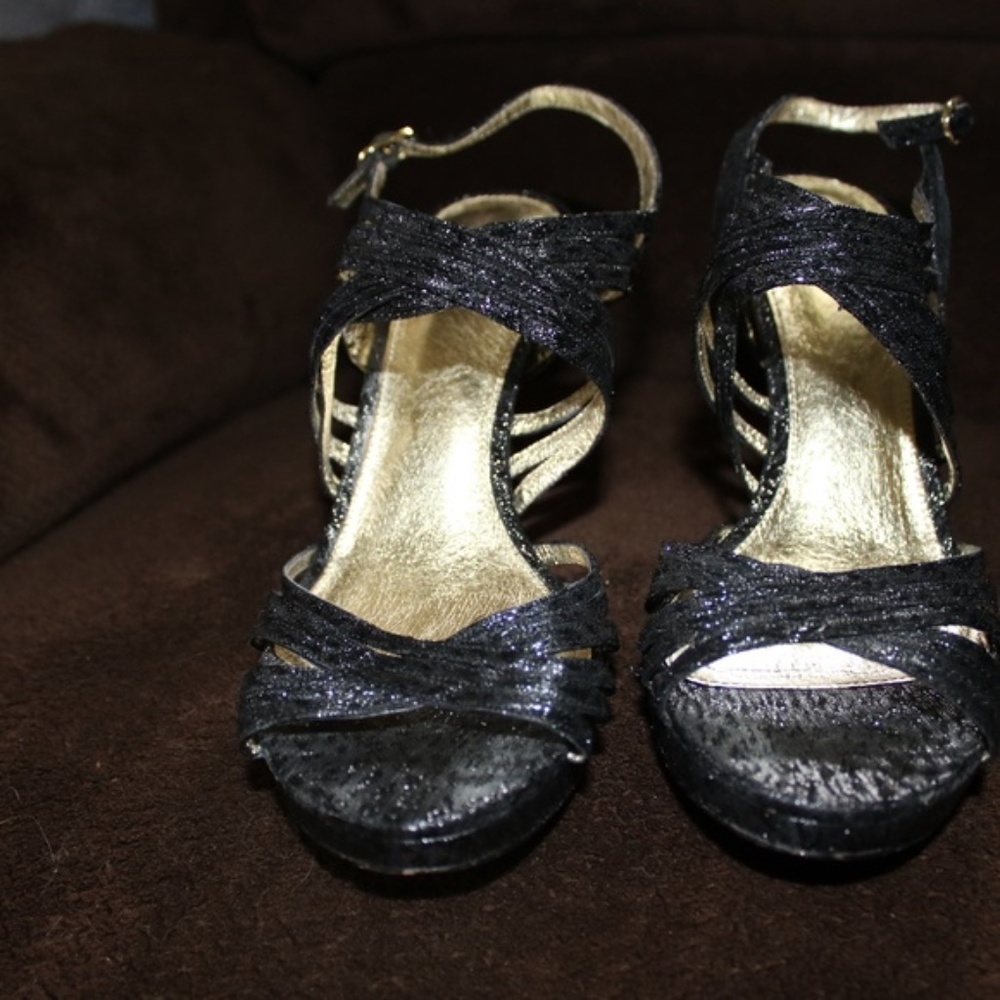 Adrianna Papell Black Heels strappy sparkly - Picture 3 of 7